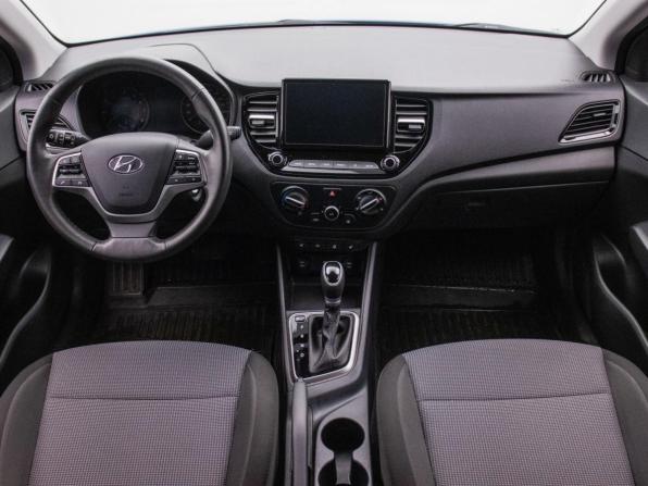 Hyundai Solaris II Рестайлинг с пробегом 2021 года, цена 1 695 000 рублей, 23972 км, седан, Автокод Объявления