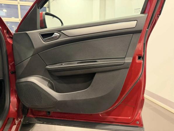 Renault Arkana I с пробегом 2021 года, цена 1 590 000 рублей, 86430 км, внедорожник, Автокод Объявления