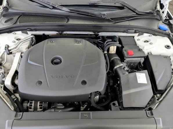 Volvo V90 Cross Country I Рестайлинг с пробегом 2021 года, цена 4 400 000 рублей, 75544 км, универсал, Автокод Объявления