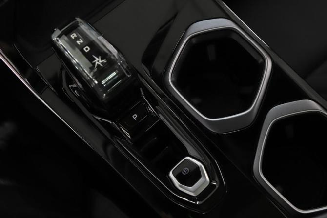 Geely Atlas II с пробегом 2024 года, цена 2 849 000 рублей, 18300 км, внедорожник, Автокод Объявления