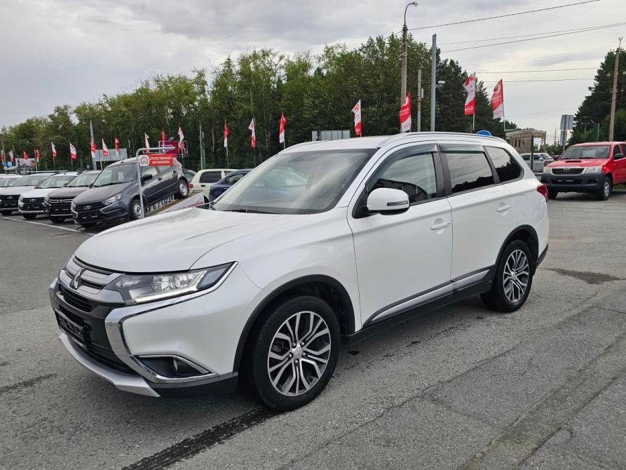 Mitsubishi Outlander III Рестайлинг 2 Тюмень  - изображение 3