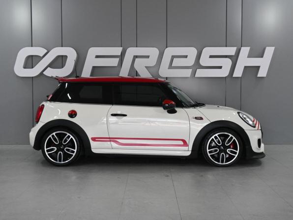 Mini Hatch III (F55/F56) с пробегом 2016 года, цена 2 070 000 рублей, 191512 км, хэтчбек, Автокод Объявления