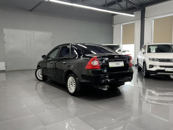 Ford Focus II Рестайлинг с пробегом 2010 года, цена 695 000 рублей, 109364 км, седан, Автокод Объявления