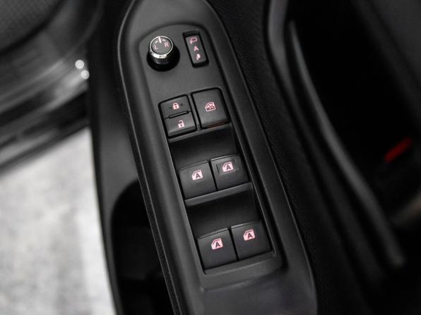 Toyota Voxy III (R80) с пробегом 2014 года, цена 1 699 500 рублей, 203214 км, минивэн, Автокод Объявления