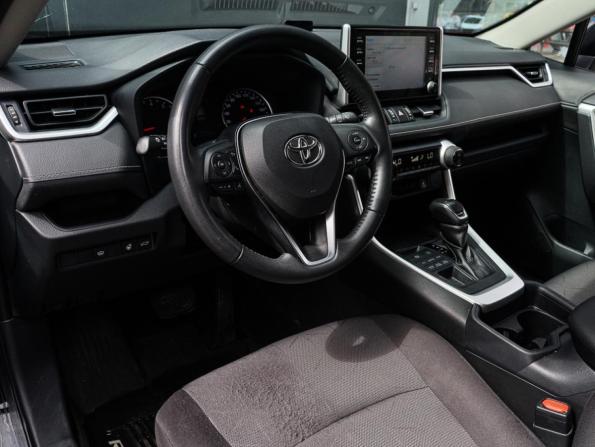 Toyota RAV4 V (XA50) с пробегом 2021 года, цена 3 650 000 рублей, 28245 км, внедорожник, Автокод Объявления