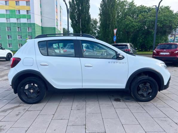 Renault Sandero II Рестайлинг с пробегом 2018 года, цена 1 103 600 рублей, 113373 км, хэтчбек, Автокод Объявления