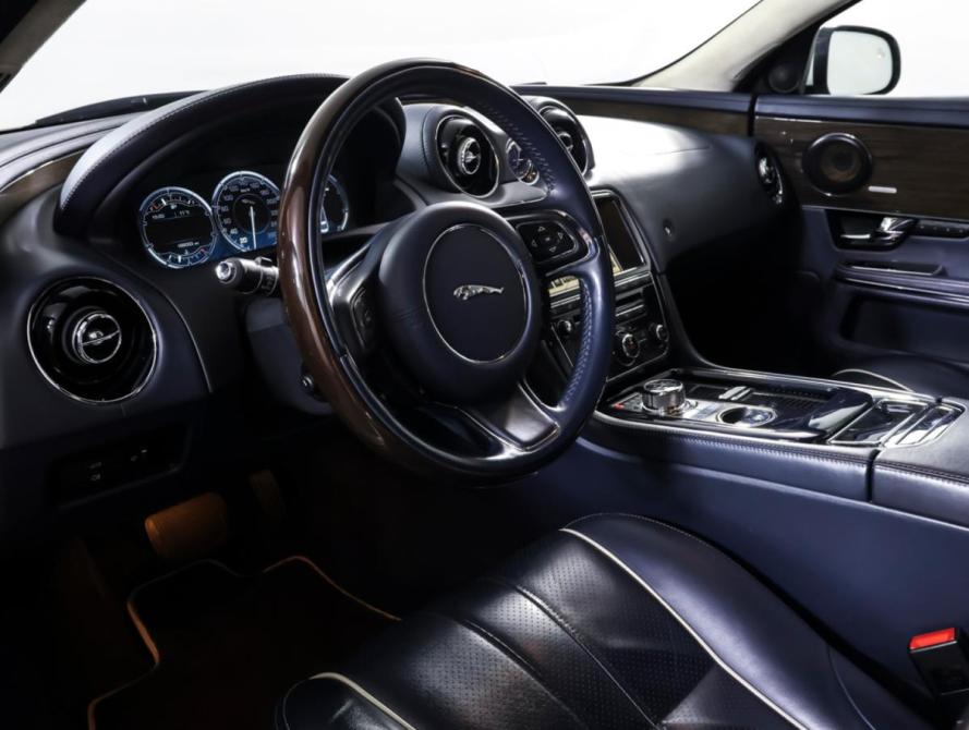 Jaguar XJ IV (X351) Москва  - изображение 14