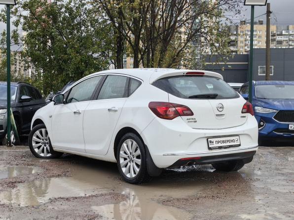 Opel Astra J Рестайлинг с пробегом 2013 года, цена 749 000 рублей, 158000 км, хэтчбек, Автокод Объявления