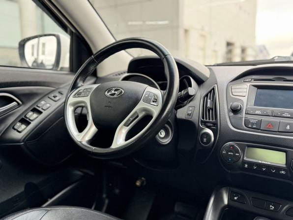Hyundai ix35 I Рестайлинг с пробегом 2014 года, цена 1 215 000 рублей, 111026 км, внедорожник, Автокод Объявления