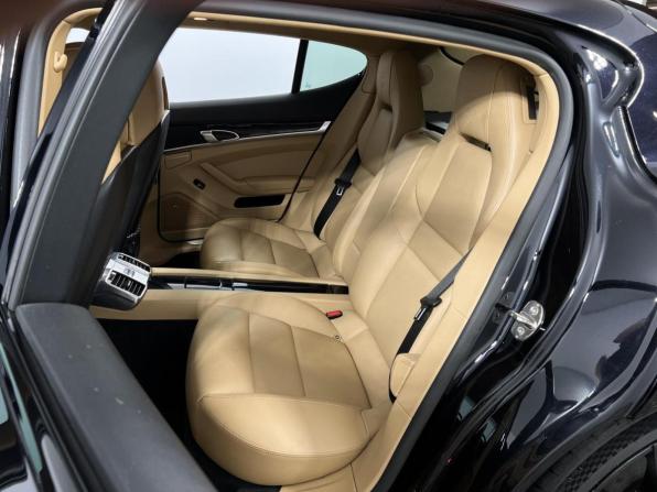 Porsche Panamera I Рестайлинг с пробегом 2016 года, цена 3 849 900 рублей, 123915 км, лифтбек, Автокод Объявления