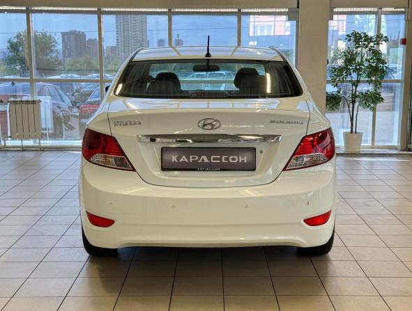 Hyundai Solaris I с пробегом 2011 года, цена 720 000 рублей, 165000 км, седан, Автокод Объявления