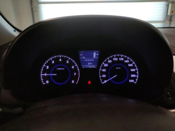 Hyundai Solaris I с пробегом 2013 года, цена 659 000 рублей, 117270 км, седан, Автокод Объявления