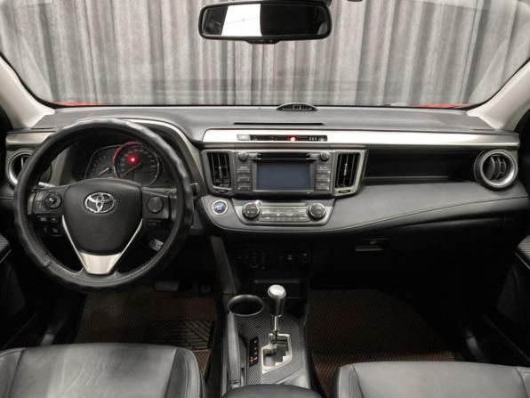 Toyota RAV4 IV (XA40) с пробегом 2015 года, цена 1 790 000 рублей, 221000 км, внедорожник, Автокод Объявления