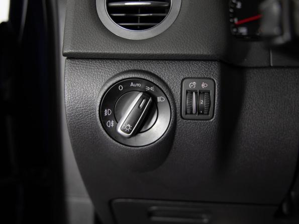 Volkswagen Tiguan I Рестайлинг с пробегом 2011 года, цена 949 000 рублей, 271540 км, внедорожник, Автокод Объявления