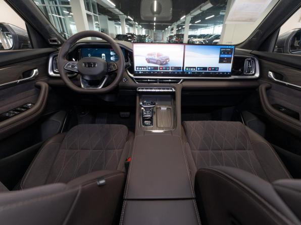 Geely Monjaro I Рестайлинг 2 с пробегом 2025 года, цена 4 250 000 рублей, 15 км, внедорожник, Автокод Объявления