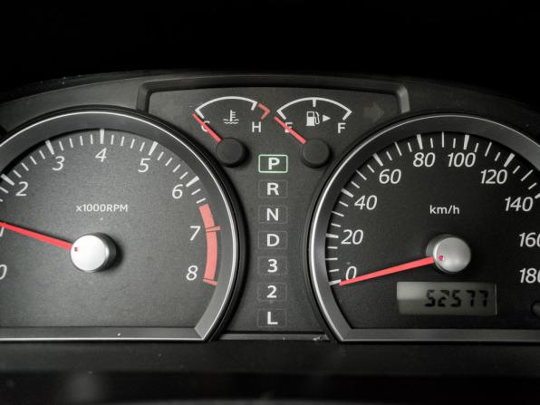 Suzuki Jimny III Рестайлинг 2 с пробегом 2013 года, цена 1 500 000 рублей, 52577 км, внедорожник, Автокод Объявления