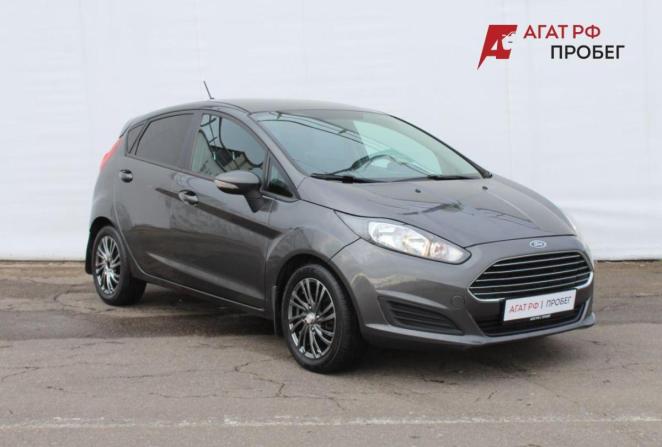 Ford Fiesta Mk6 Рестайлинг с пробегом 2017 года, цена 885 000 рублей, 75999 км, хэтчбек, Автокод Объявления