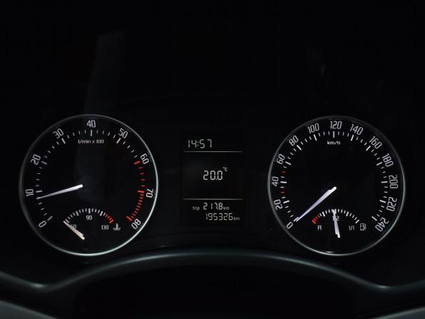 Skoda Octavia II (A5) Рестайлинг с пробегом 2012 года, цена 879 995 рублей, 195326 км, лифтбек, Автокод Объявления