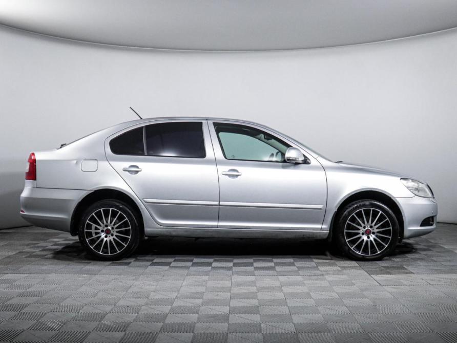 Skoda Octavia II (A5) Рестайлинг Москва  - изображение 4
