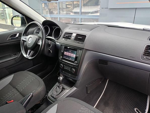 Skoda Yeti I Рестайлинг с пробегом 2014 года, цена 1 200 000 рублей, 169049 км, внедорожник, Автокод Объявления