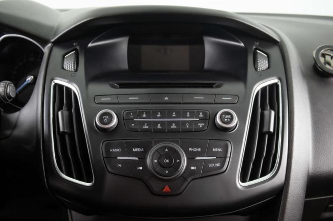 Ford Focus III Рестайлинг с пробегом 2015 года, цена 999 000 рублей, 174280 км, хэтчбек, Автокод Объявления
