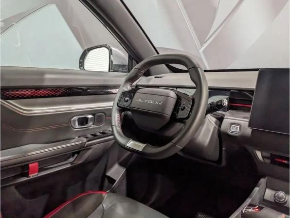 JETOUR DASHING I с пробегом 2023 года, цена 1 745 000 рублей, 71000 км, внедорожник, Автокод Объявления