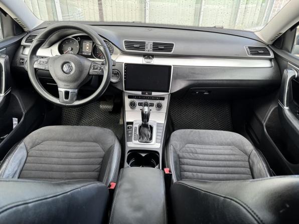 Volkswagen Passat B7 с пробегом 2012 года, цена 1 020 000 рублей, 317111 км, седан, Автокод Объявления