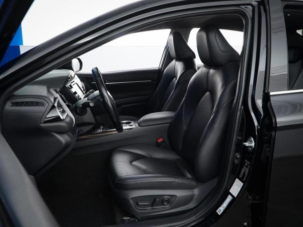 Toyota Camry VIII (XV70) с пробегом 2020 года, цена 2 649 977 рублей, 115924 км, седан, Автокод Объявления