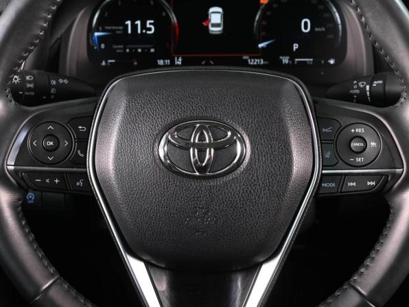 Toyota Camry VIII (XV70) Рестайлинг с пробегом 2023 года, цена 4 299 000 рублей, 12213 км, седан, Автокод Объявления