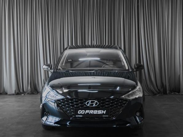 Hyundai Solaris II Рестайлинг с пробегом 2020 года, цена 1 519 000 рублей, 82818 км, седан, Автокод Объявления