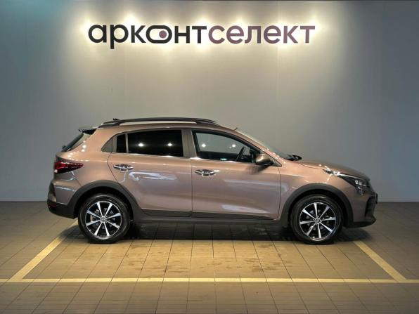 Kia Rio IV Рестайлинг с пробегом 2021 года, цена 1 897 000 рублей, 40304 км, хэтчбек, Автокод Объявления