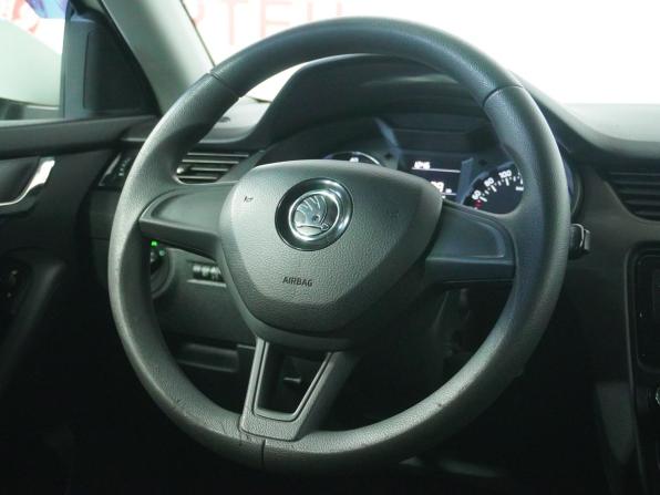 Skoda Octavia III (A7) с пробегом 2016 года, цена 1 019 000 рублей, 207646 км, лифтбек, Автокод Объявления