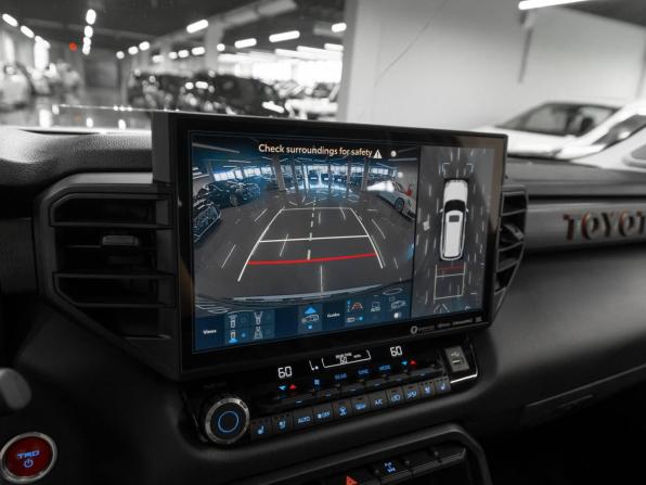 Toyota Sequoia III с пробегом 2023 года, цена 12 750 000 рублей, 25280 км, внедорожник, Автокод Объявления