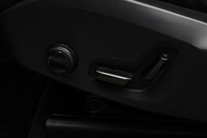 Volvo XC60 II с пробегом 2019 года, цена 3 995 000 рублей, 75161 км, внедорожник, Автокод Объявления