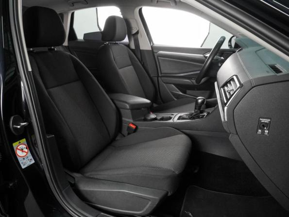 Volkswagen Jetta VII с пробегом 2019 года, цена 1 998 000 рублей, 79907 км, седан, Автокод Объявления