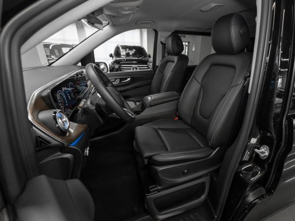Mercedes-Benz V-Класс III (W447) Рестайлинг 2 с пробегом 2025 года, цена 10 900 000 рублей, 30 км, минивэн, Автокод Объявления