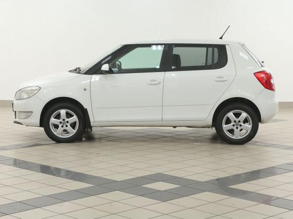 Skoda Fabia II Рестайлинг с пробегом 2014 года, цена 554 000 рублей, 255000 км, хэтчбек, Автокод Объявления