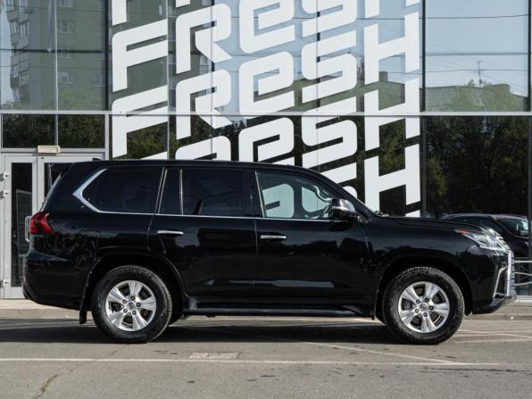 Lexus LX III Рестайлинг 2 с пробегом 2016 года, цена 6 500 000 рублей, 246251 км, внедорожник, Автокод Объявления