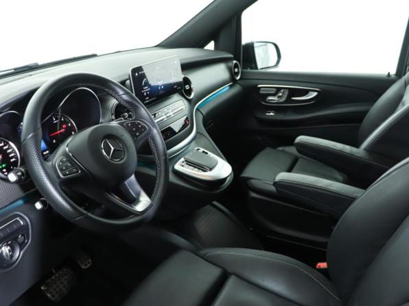 Mercedes-Benz V-Класс III (W447) Рестайлинг с пробегом 2023 года, цена 9 702 000 рублей, 6008 км, минивэн, Автокод Объявления