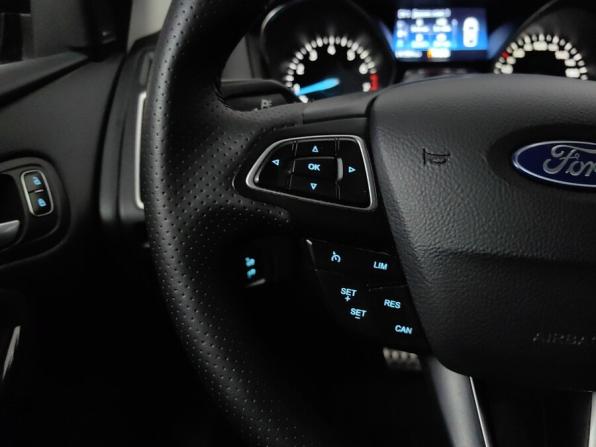 Ford Focus III Рестайлинг с пробегом 2017 года, цена 1 290 000 рублей, 141000 км, универсал, Автокод Объявления