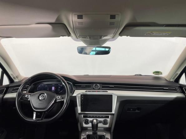 Volkswagen Passat B8 с пробегом 2018 года, цена 1 835 000 рублей, 223152 км, универсал, Автокод Объявления