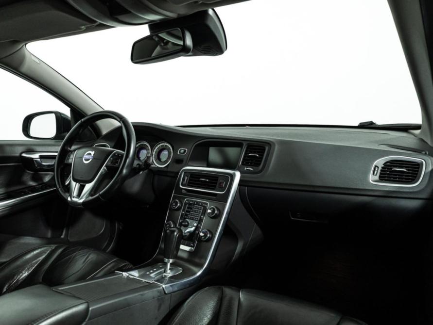 Volvo S60 II Санкт-Петербург  - изображение 9
