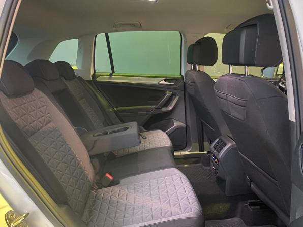 Volkswagen Tiguan II Рестайлинг с пробегом 2021 года, цена 3 550 000 рублей, 41628 км, внедорожник, Автокод Объявления
