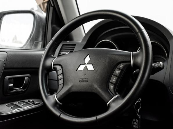 Mitsubishi Pajero IV Рестайлинг 1 с пробегом 2011 года, цена 1 980 000 рублей, 197581 км, внедорожник, Автокод Объявления