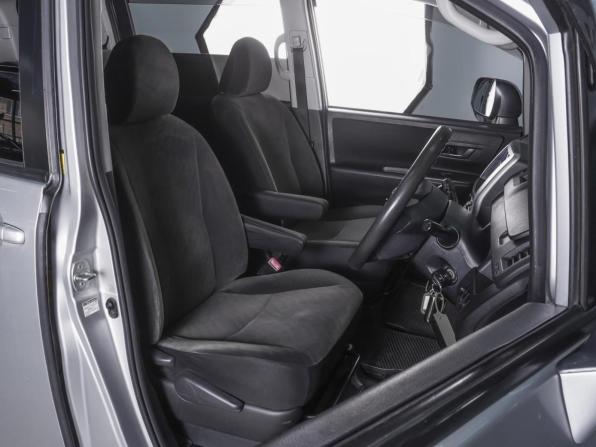 Toyota Noah II (R70) с пробегом 2010 года, цена 1 050 000 рублей, 187166 км, минивэн, Автокод Объявления