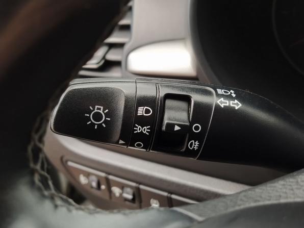 Kia Rio IV с пробегом 2018 года, цена 1 399 000 рублей, 120000 км, хэтчбек, Автокод Объявления