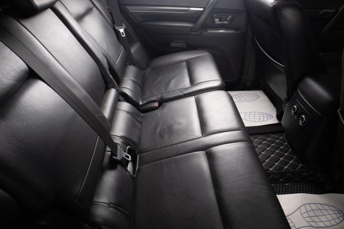 Mitsubishi Pajero IV с пробегом 2010 года, цена 1 819 000 рублей, 180000 км, внедорожник, Автокод Объявления