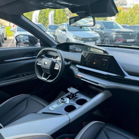 Changan UNI-V I с пробегом 2024 года, цена 2 458 000 рублей, 20600 км, лифтбек, Автокод Объявления