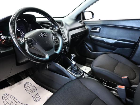 Kia Rio III Рестайлинг с пробегом 2017 года, цена 925 000 рублей, 159800 км, седан, Автокод Объявления