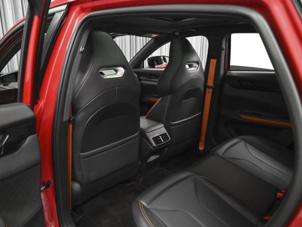 Changan UNI-V I с пробегом 2024 года, цена 2 598 000 рублей, 32186 км, лифтбек, Автокод Объявления